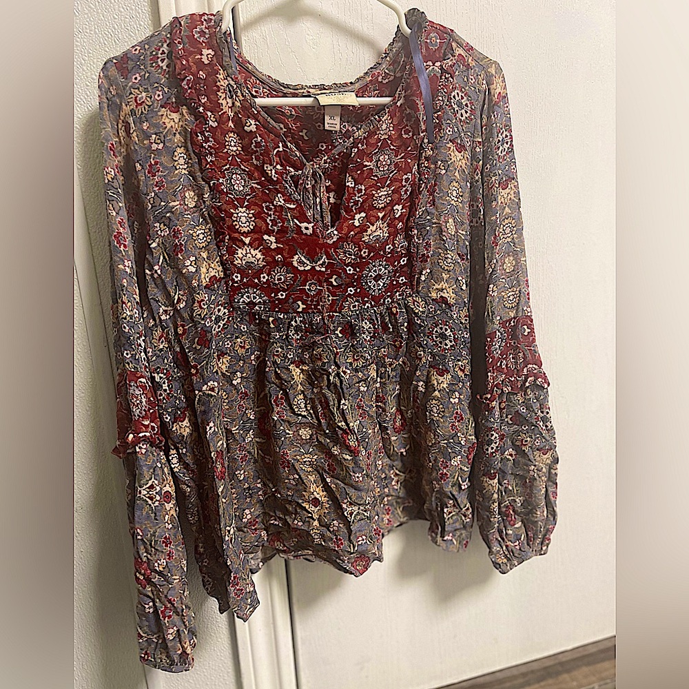 Vintage Knox Rose blouse, size L but fits like a medium